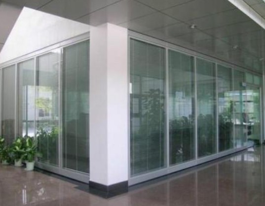 常见的选择高隔断工程公司的3大误区.JPG
