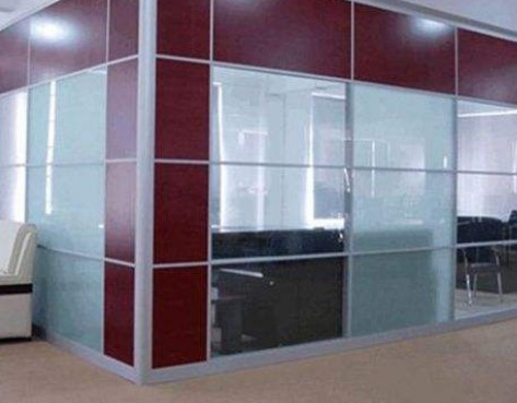 不锈钢玻璃隔断是办公空间的魔方.JPG